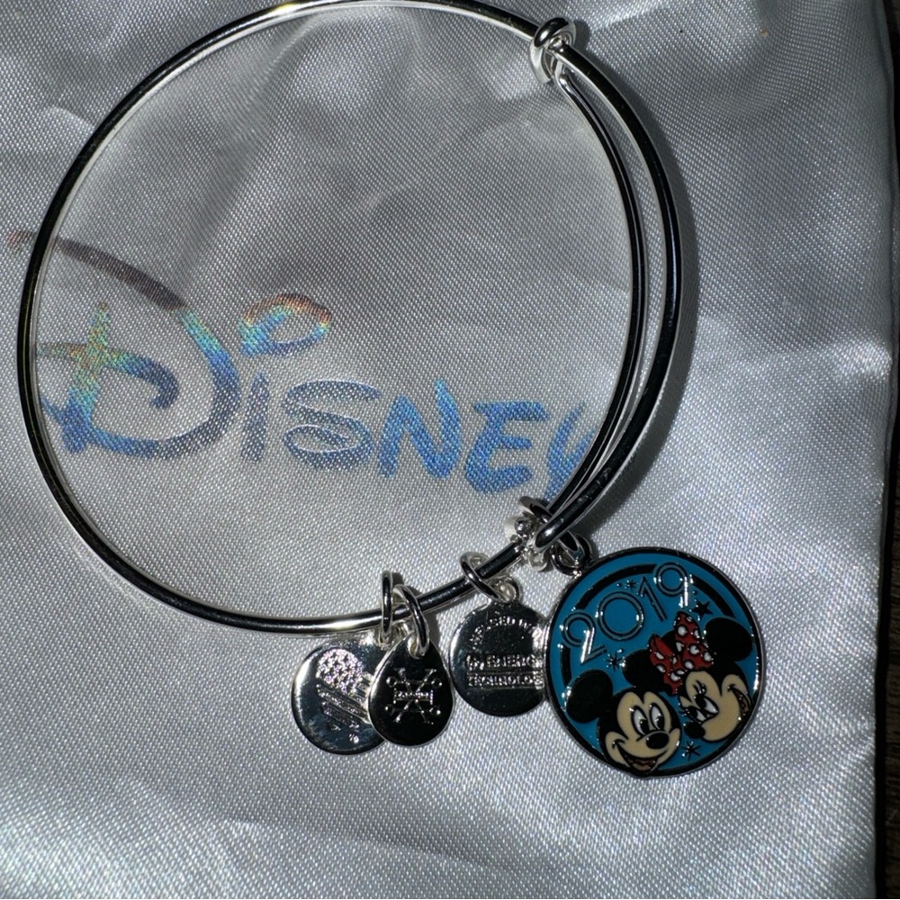 Disney Parks Alex and Ani 2019 Mickey & Minnie Mouse Silver Bangle Bracelet